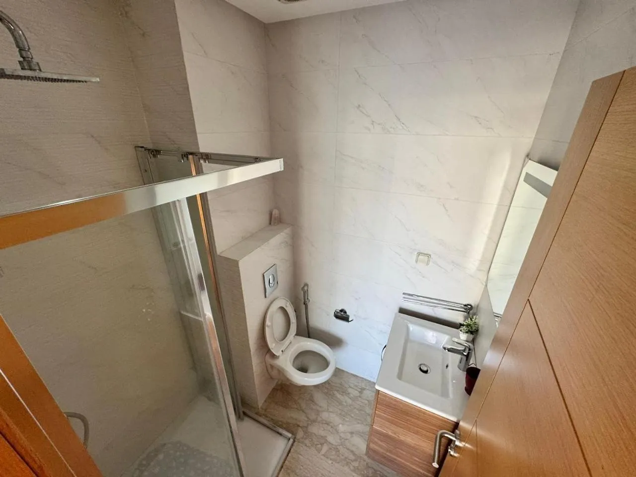 Agadir Bay'S Upscale Urban Nest Apartment